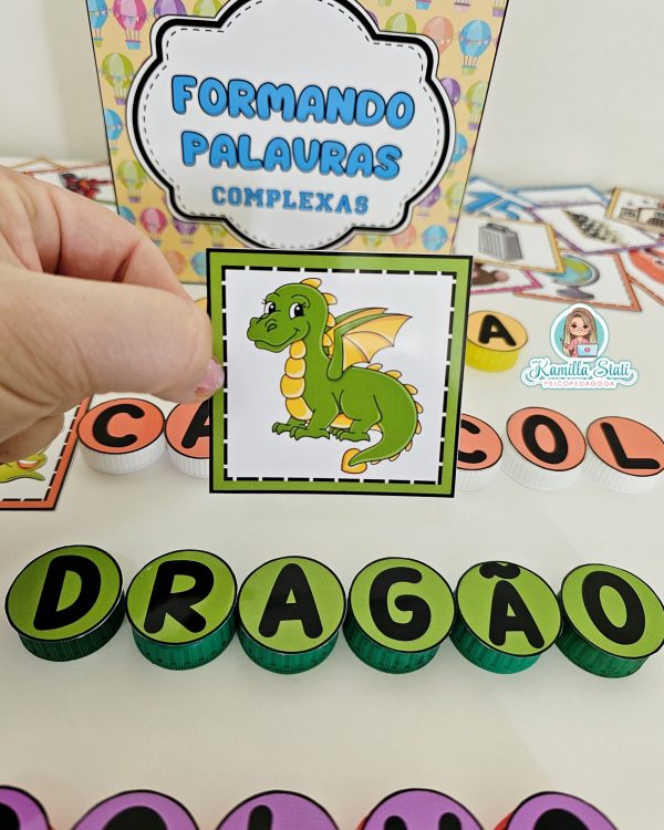 Formando palavras complexas com tampinhas - Imagem 4