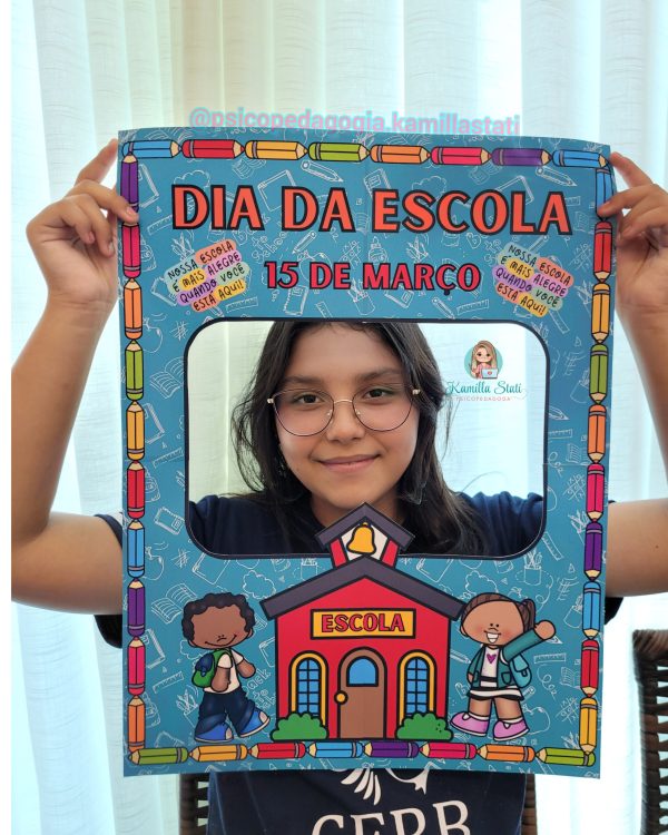 Moldura para foto: dia da escola