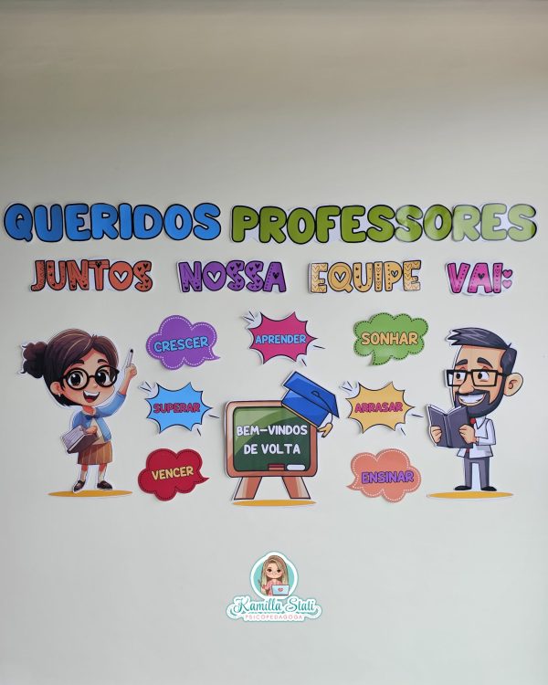 Painel volta às aula para professores