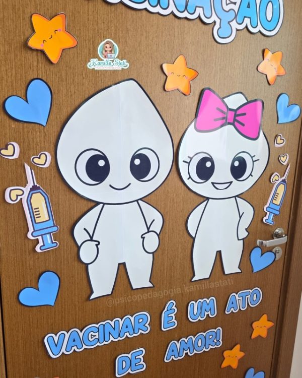 Decoração de porta sala de vacinação - Imagem 5