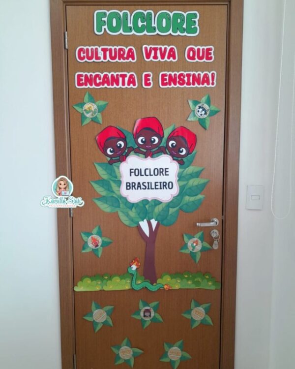 Decoração de porta folclore árvore - Imagem 2