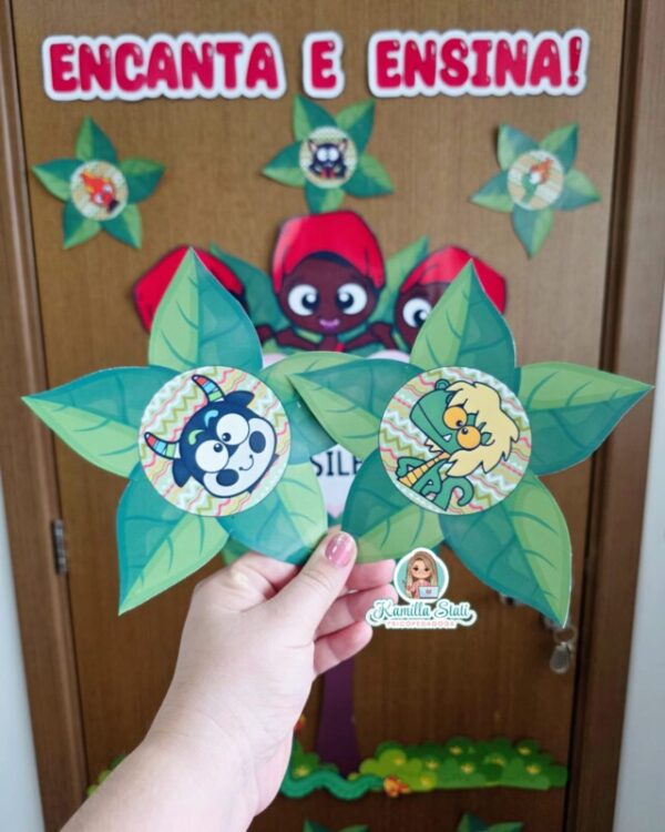 Decoração de porta folclore árvore - Imagem 5